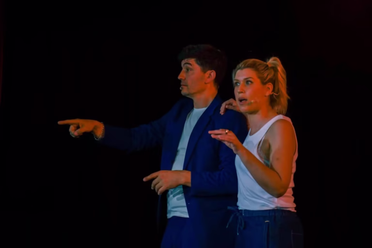 les-femmes-ont-toujours-raison-les-hommes-n-ont-jamais-tort-10