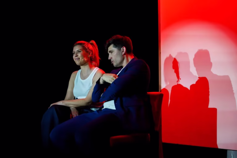 les-femmes-ont-toujours-raison-les-hommes-n-ont-jamais-tort-12